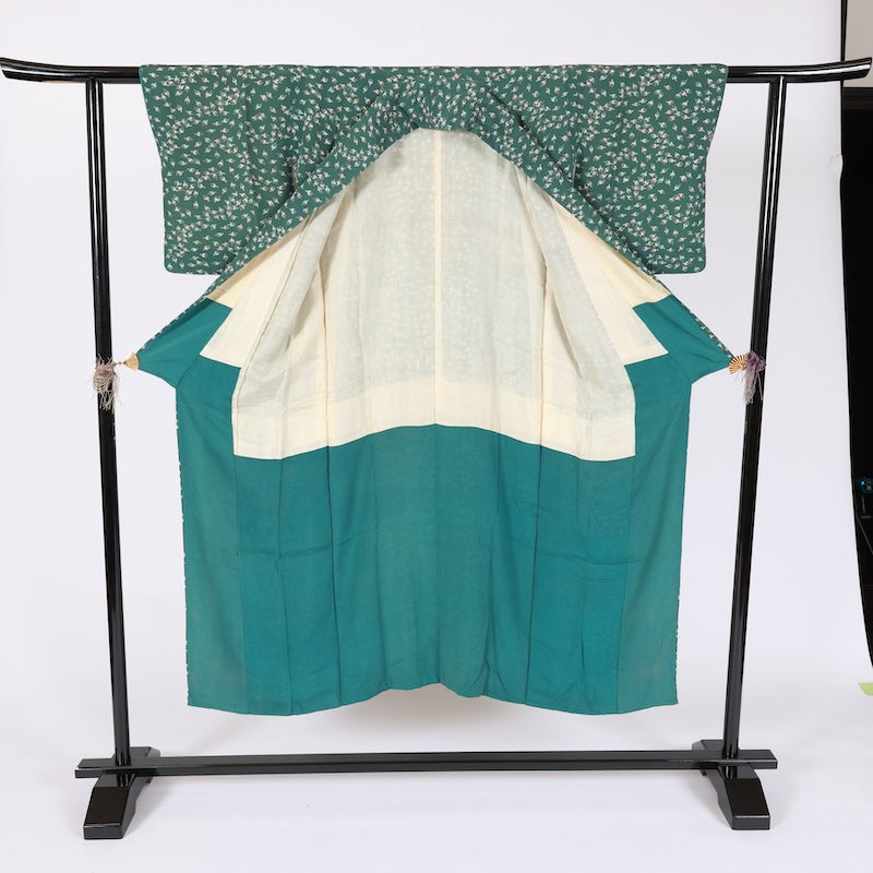 Japanese kimono used <Komon> Ssize silk 100% /D002