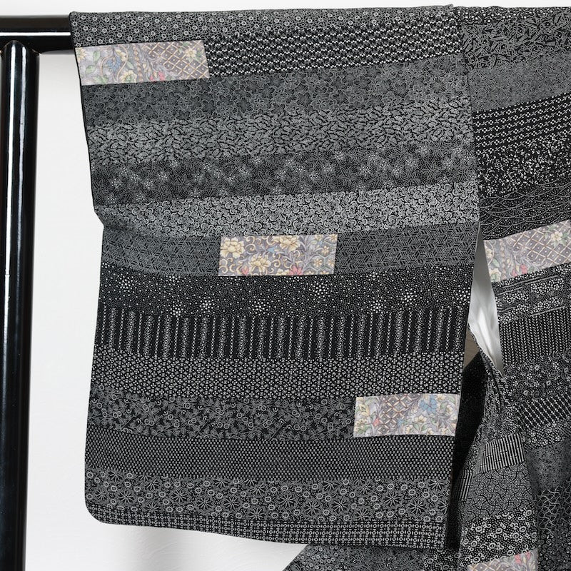 Japanese kimono used <komon>-size M silk 100% silk /T90