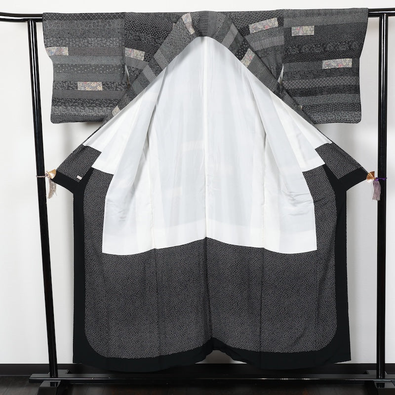 Japanese kimono used <komon>-size M silk 100% silk /T90