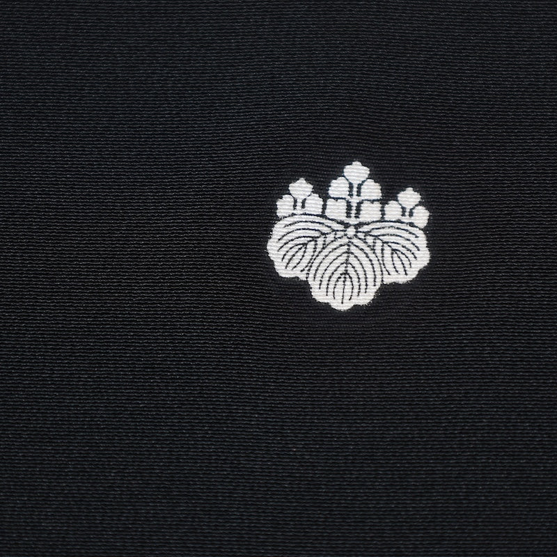 Japanese kimono used <Kurotomesode> Msize silk 100% /T79