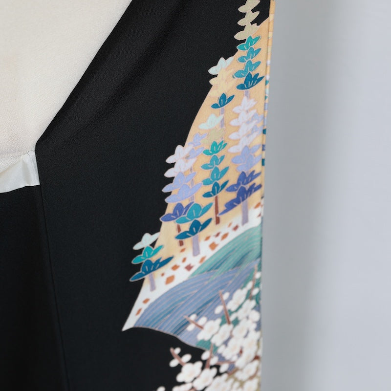 Japanese kimono used <Kurotomesode> Msize silk 100% /T79