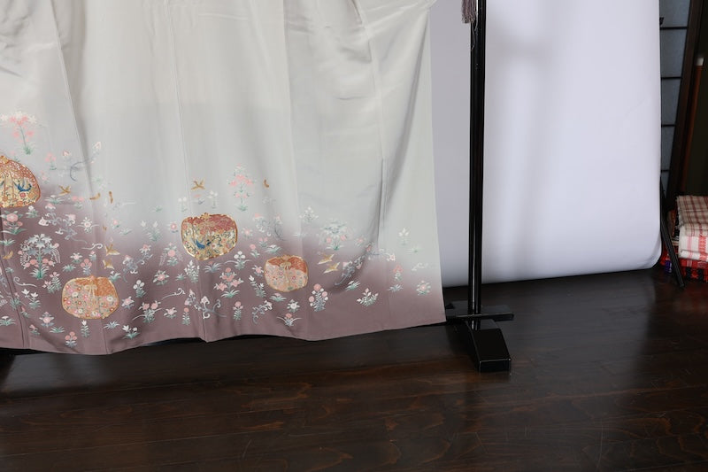 Used kimono (Irotomesode) L-size 100% silk / B481
