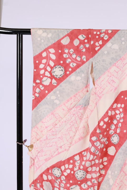 Long-sleeved kimono (Furisode) /A039