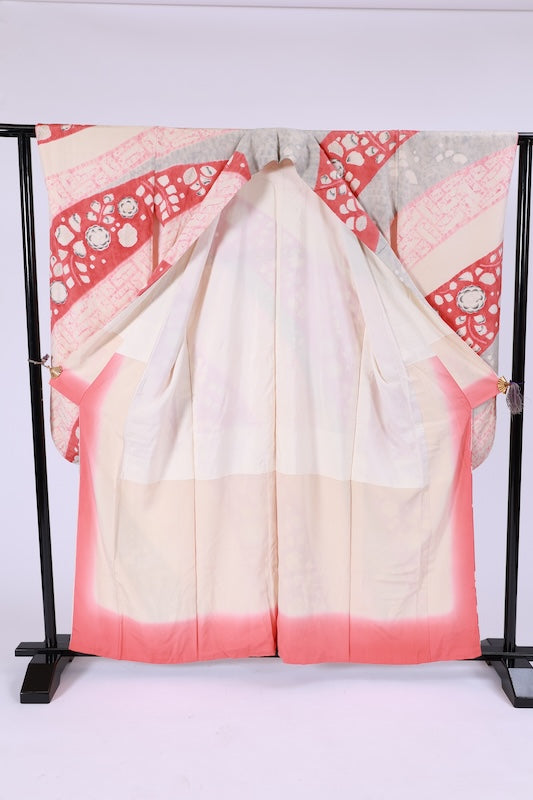 Long-sleeved kimono (Furisode) /A039