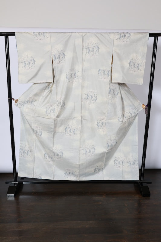 Japanease kimono used(tsumugi)sizeL silk 100%/A458