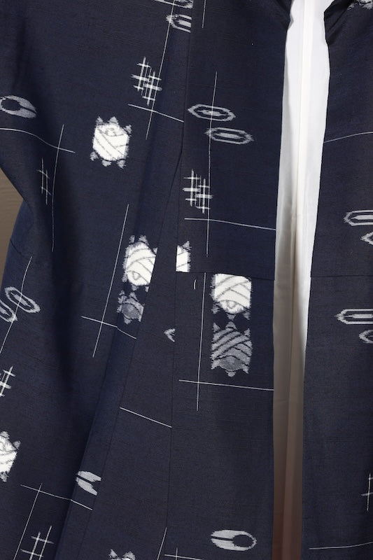 Japanese kimono used <Tsumugi> Lsize silk 100% /T180