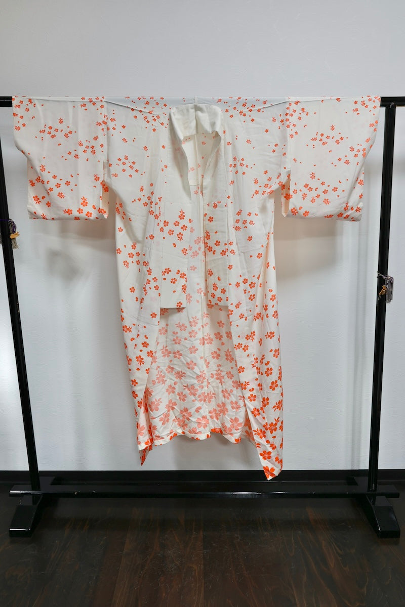 Nagajuban (long under-kimono) white orange pre-owned /AZ237