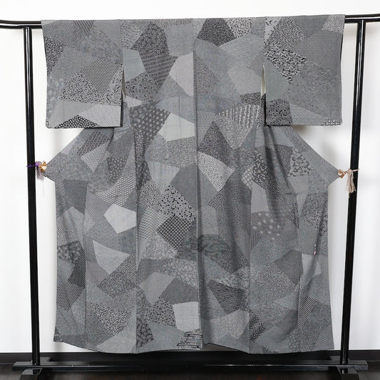 Japanese kimono used <Komon> Lsize silk 100% /T214