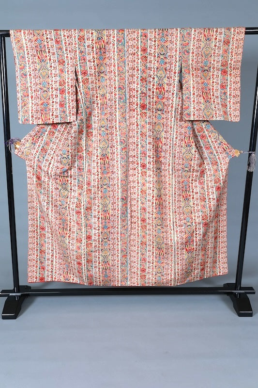 Japanease kimono used Tsumugi silk fabric, beige, tangerine red, blue, green, mustard yellow, calico pattern, hand-dyed, L139