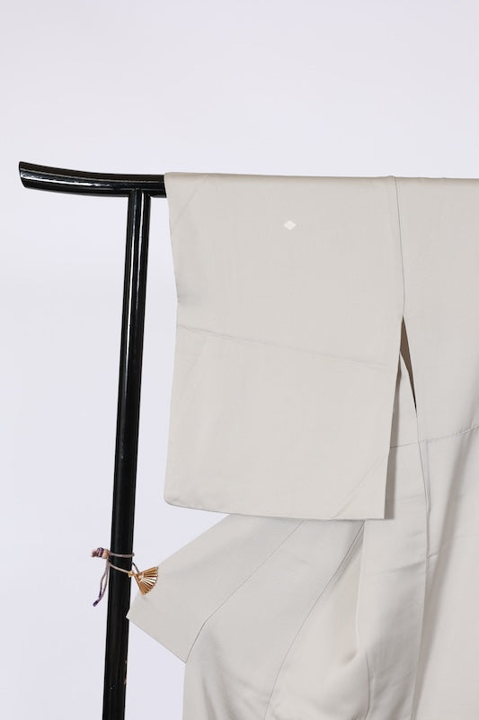 Used kimono (Irotomesode) M-size 100% silk / A508