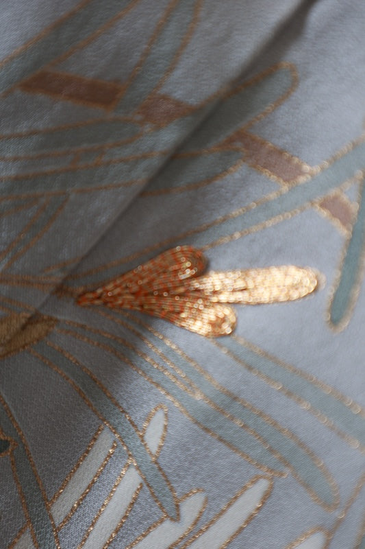 Used kimono (Irotomesode) M-size 100% silk / A508