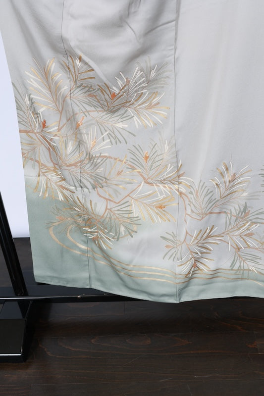Used kimono (Irotomesode) M-size 100% silk / A508