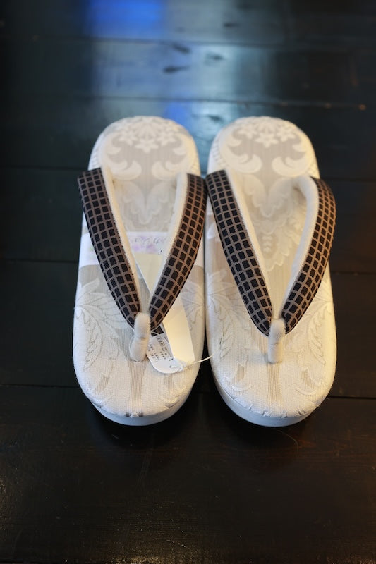 Footwear(Zori) New /R9