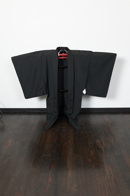 Men's Haori used (traditional Japanese jacket) with embroidered crest of a circle with a ginger flower design, black, size L160