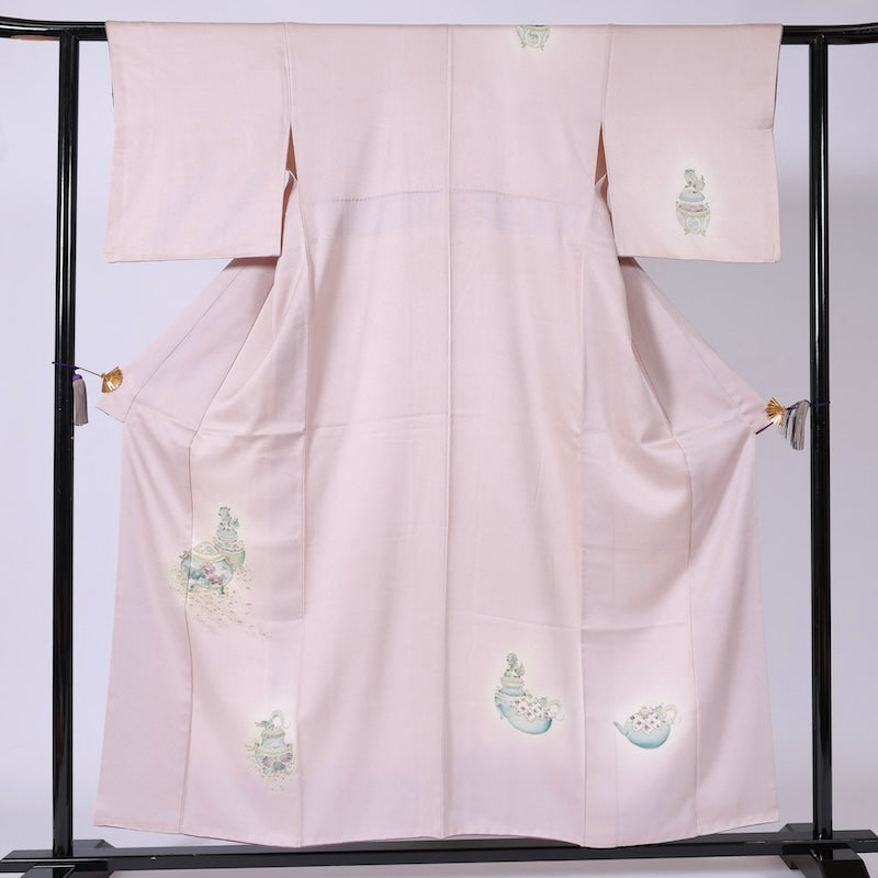 Japanese kimono (Houmongi) M-size 100% silk / B10
