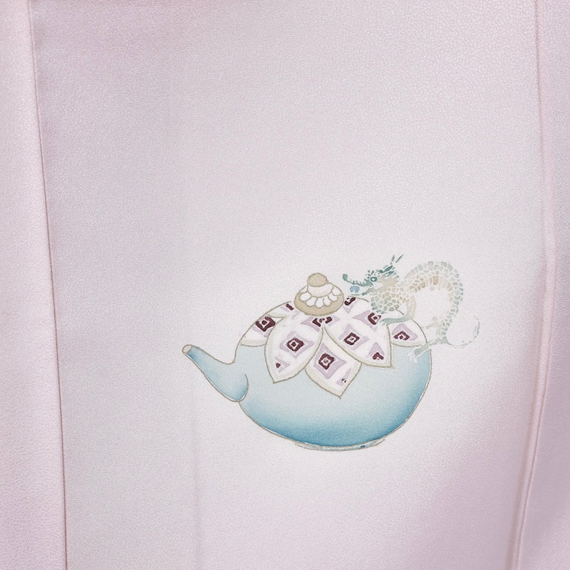 Japanese kimono (Houmongi) M-size 100% silk / B10
