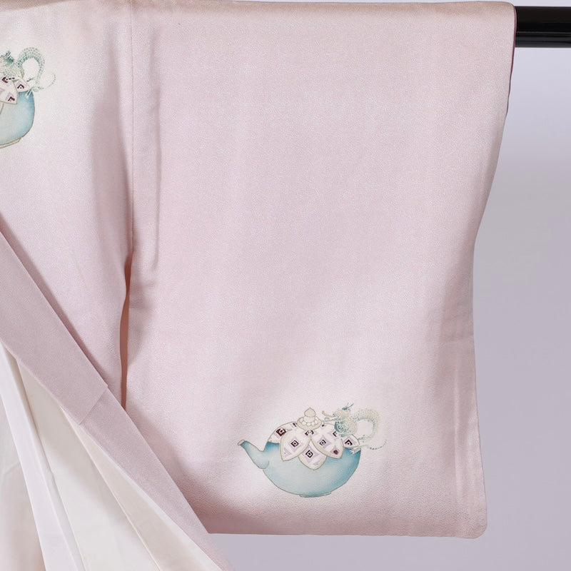 Japanese kimono (Houmongi) M-size 100% silk / B10