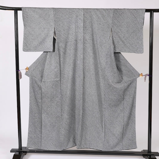 Japanese kimono (Komon) M-size 100% silk / B35