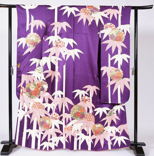 Long-sleeved kimono (Furisode) /B39