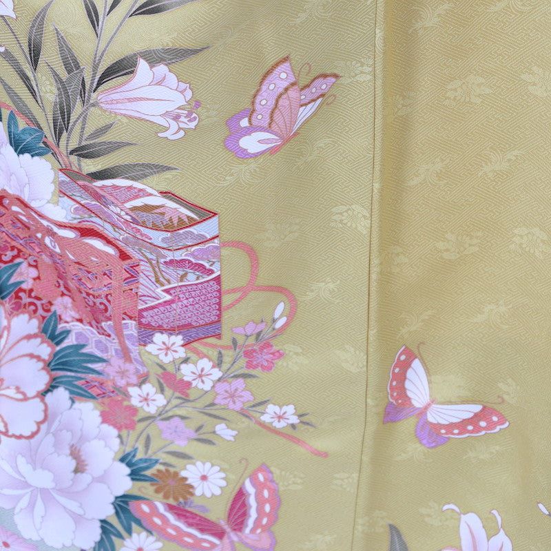 Long-sleeved kimono (Furisode) /B41