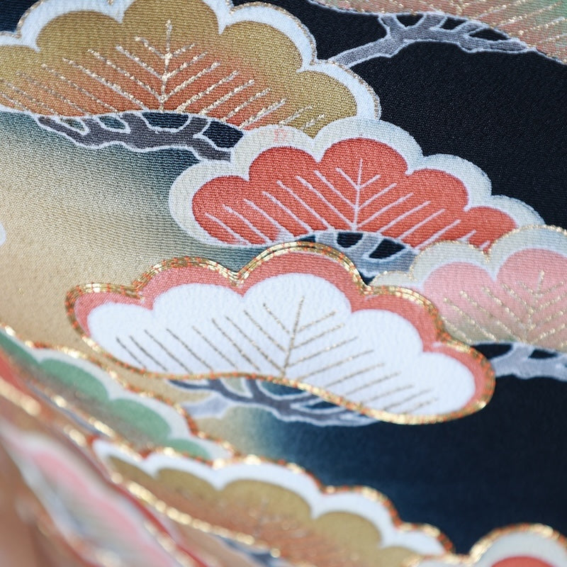 Japanese kimono used <Kurotomesode> M-size silk 100% /B726