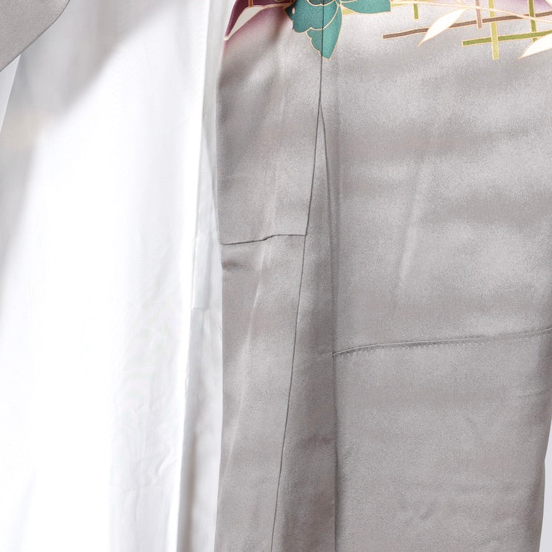 Long-sleeved kimono (Furisode) /B43