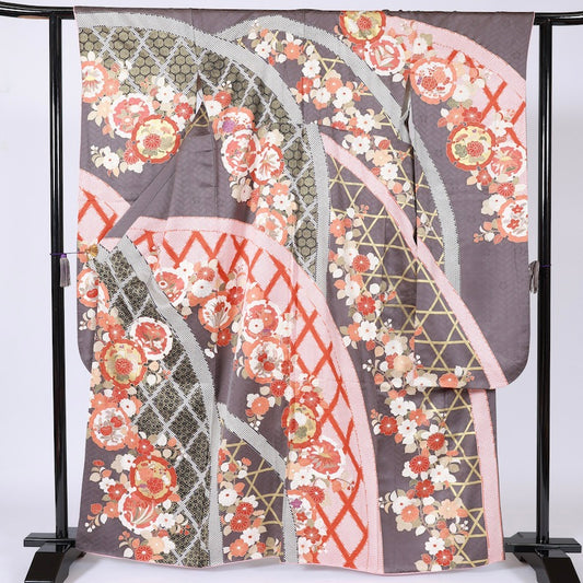 Long-sleeved kimono (Furisode) /B42