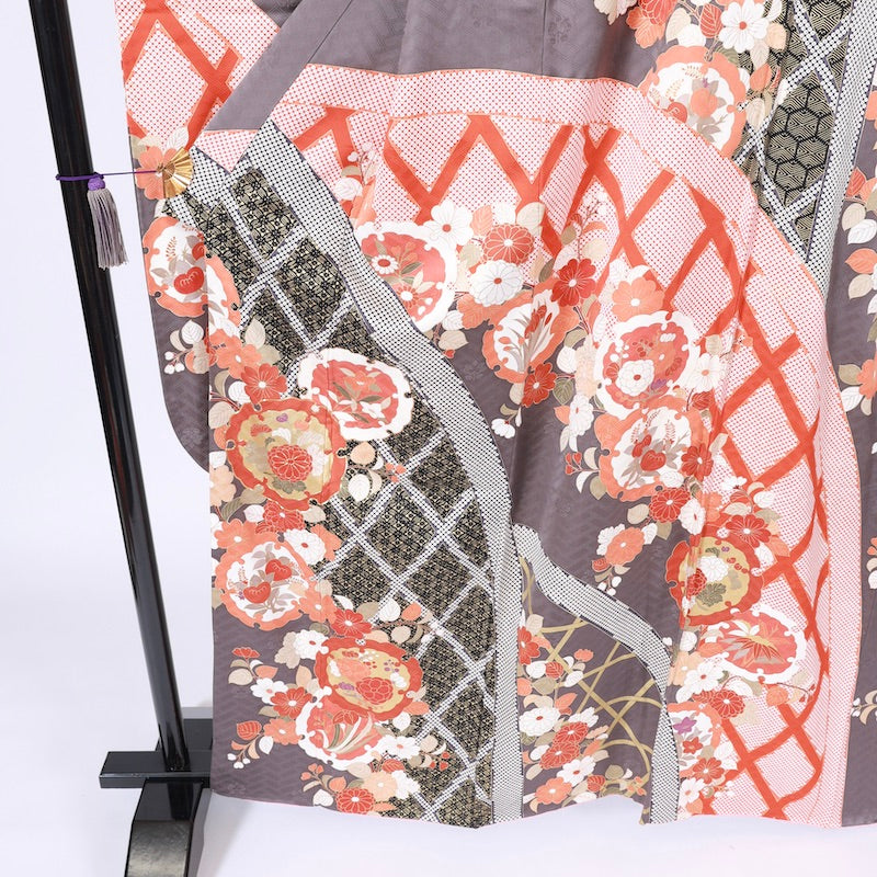 Long-sleeved kimono (Furisode) /B42