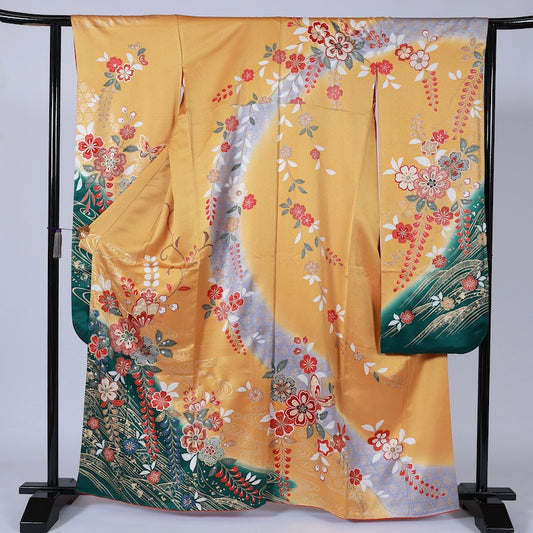 Long-sleeved kimono (Furisode) /B45