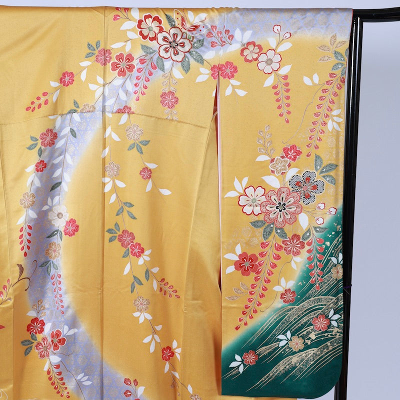 Long-sleeved kimono (Furisode) /B45