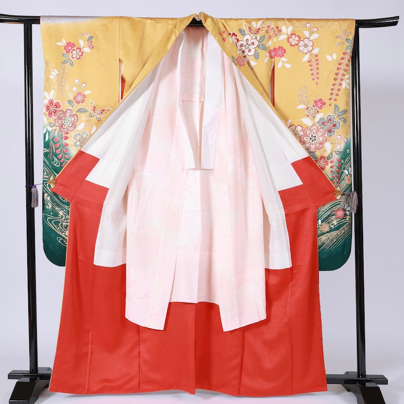 Long-sleeved kimono (Furisode) /B45