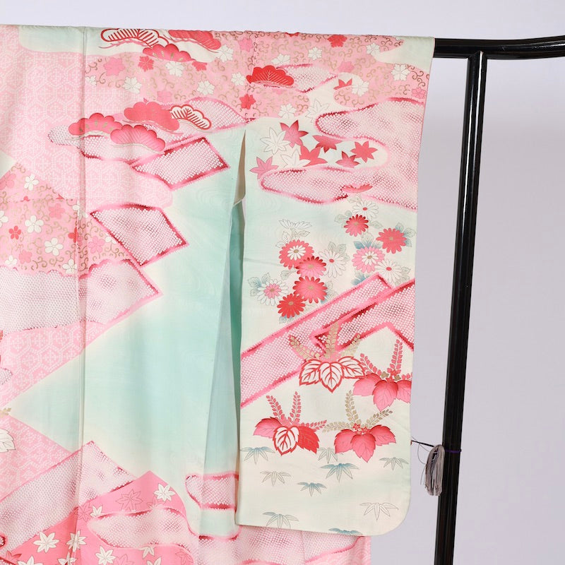 Long-sleeved kimono (Furisode) /B57