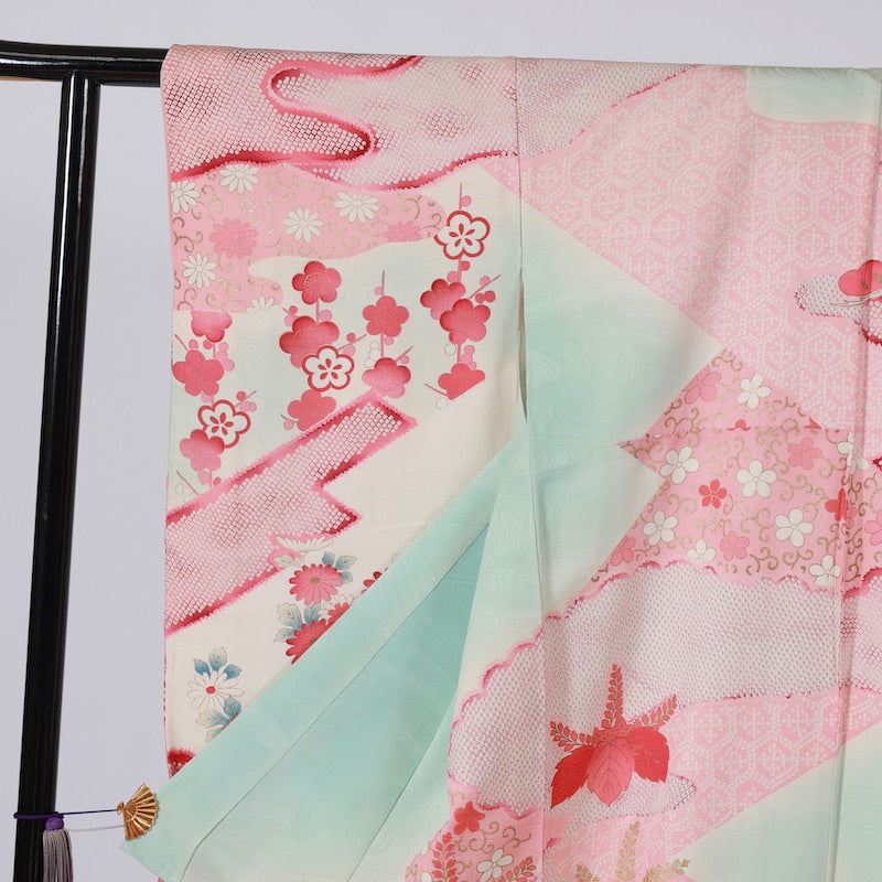Long-sleeved kimono (Furisode) /B57