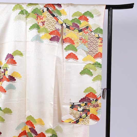 Long-sleeved kimono (Furisode) /B58