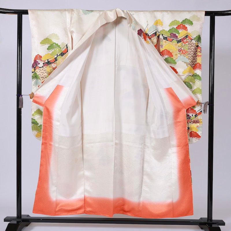 Long-sleeved kimono (Furisode) /B58