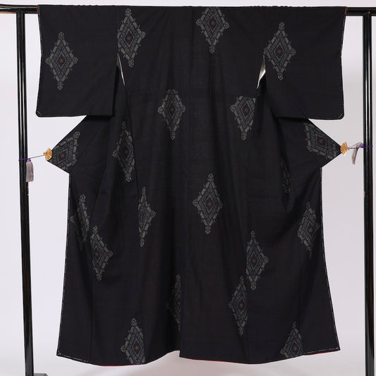 Japanese kimono (Tsumugi) S-size 100% silk / B62