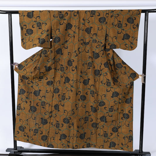 Japanese kimono used <Tsumugi> M-size silk 100% /B746