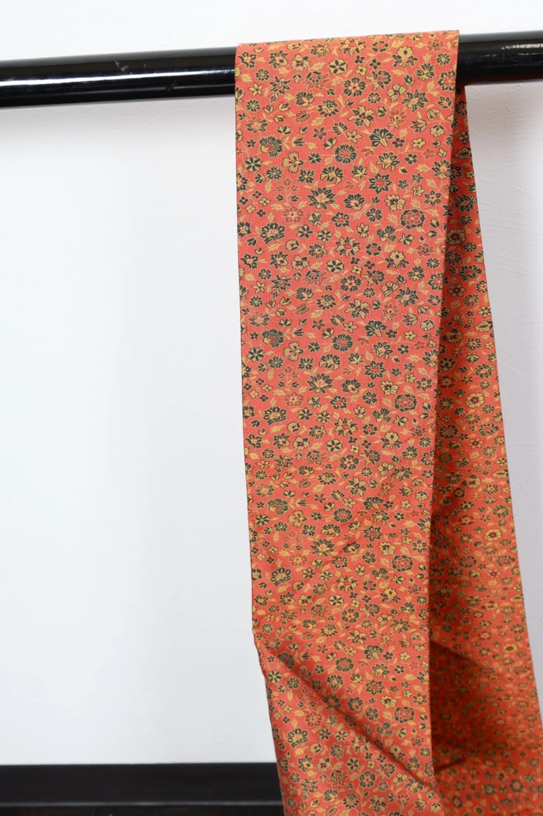 Nagoya Obi(used sash) – Orange, Black, and Golden Brown – Small Floral Pattern – R125