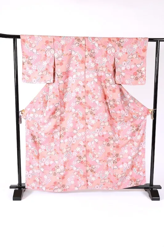 Brand-new, unused Japan kimono; colors include pale purple, pink, green, blue, (K292).