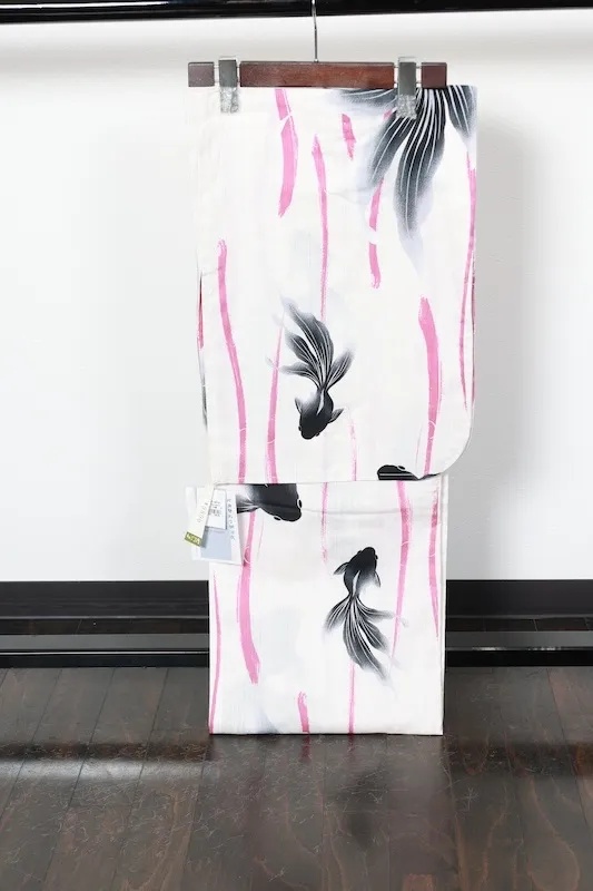 Brand-new Yukata – Asymmetrical Split-Panel Design (Off-white, Black, Gray, Purple-Pink) – Goldfish Motif