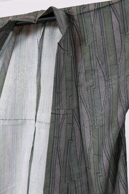 Tsumugi silk(Japan Pre-loved kimono) – Green, pale purple, black, and yellowish-green – Wavy stripes (A071)