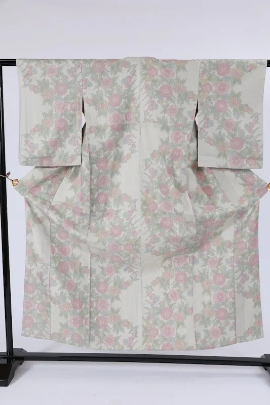 Omeshi Silk (Japan Pre-loved kimono)– Floral Pattern – White, Green, Yellow, Blue, Pink (A074)