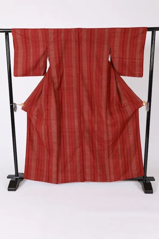 Gujo Tsumugi(Japan Pre-loved kimono) – Red, Green, Wine,Hand-woven – LL39