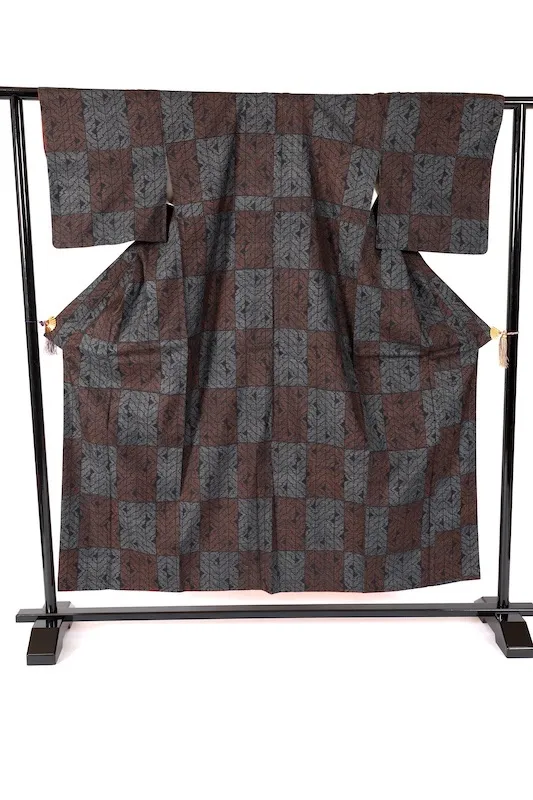 Japan Pre-loved Kimono– Indigo, Brown, White – K306