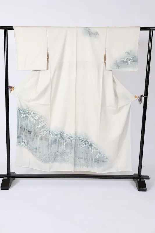 Visiting kimono used, off-white, gray, white, blue, green, silver, bamboo pattern, embroidery, B1426
