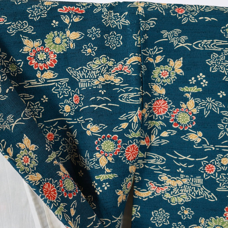 Used kimono (Komon) M-size 100% silk / 1093