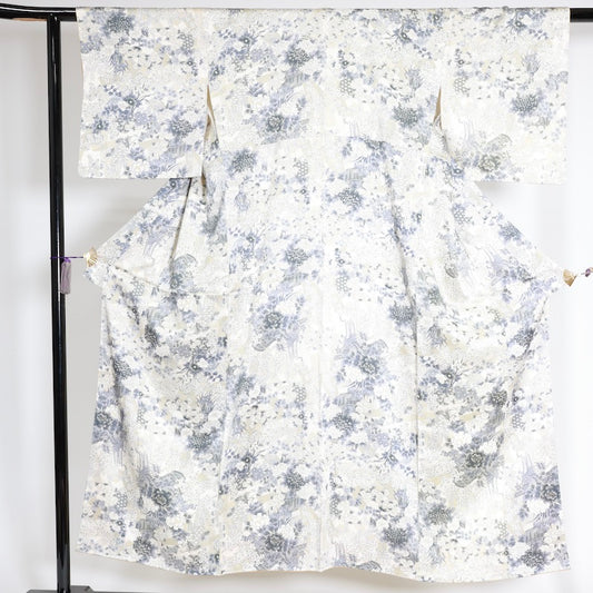 Used kimono (Komon) M-size 100% silk / 1095