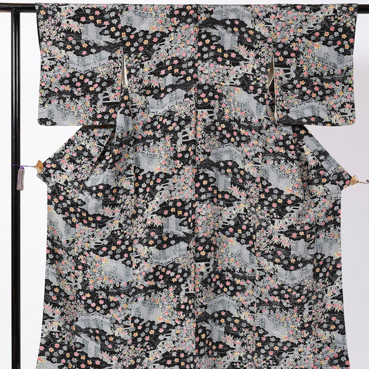 Used kimono (Komon) M-size 100% silk / 1110