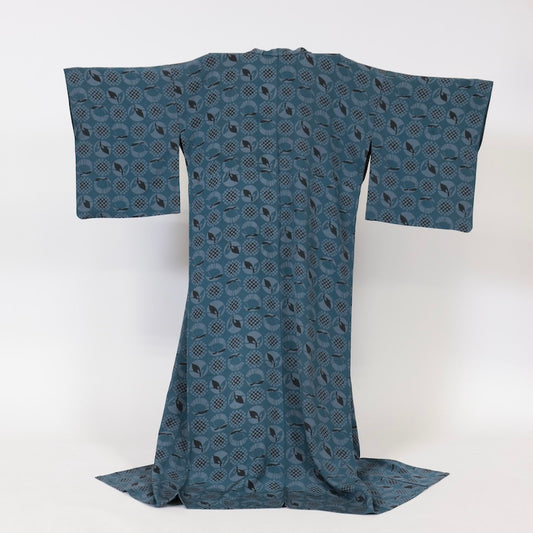 Used kimono (Komon) S-size 100% silk /1146