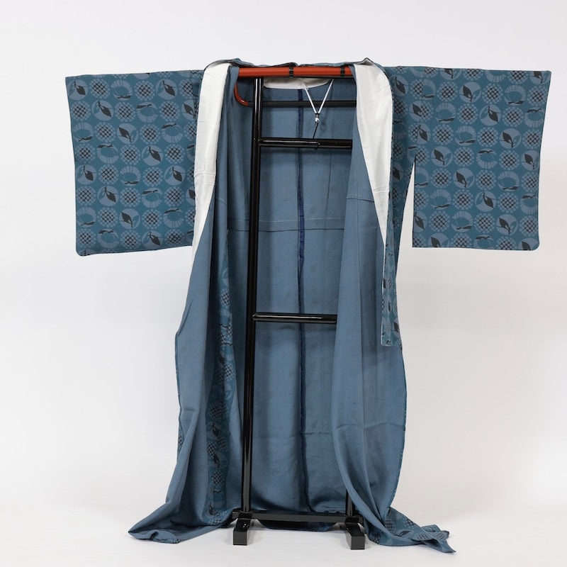 Used kimono (Komon) S-size 100% silk /1146